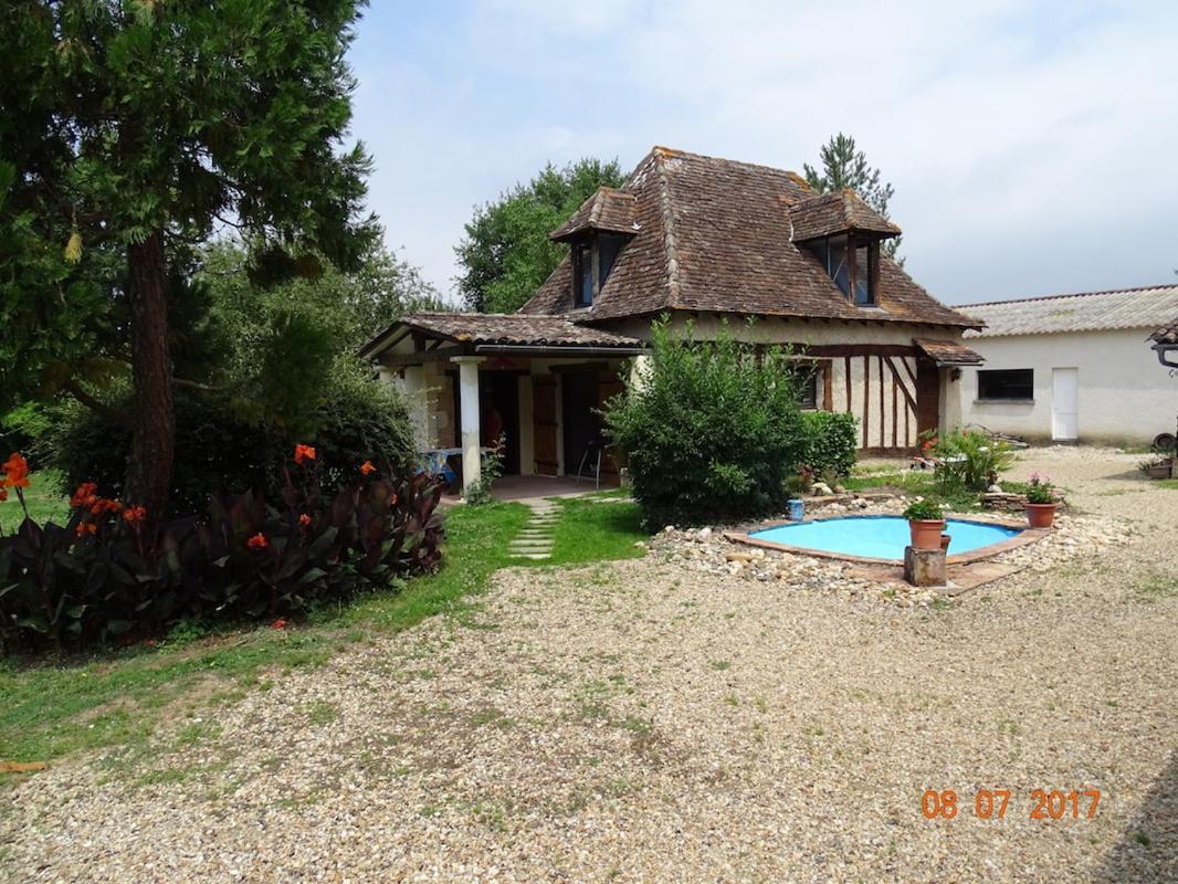 B&B Gilclau Saint-Martial-d'Artenset Exterior photo